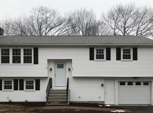 10 Otter Trl, Worcester, MA 01605