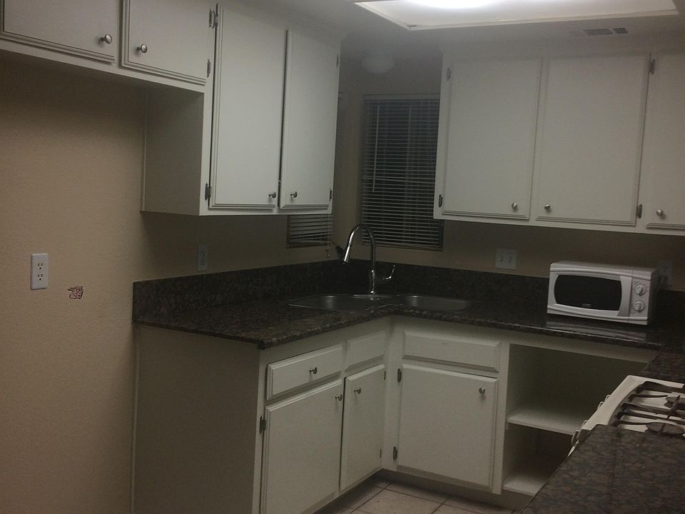 2nd image of 3733 Urbana Ave
