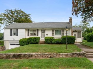 8 Susan Cir, Johnston, RI 02919