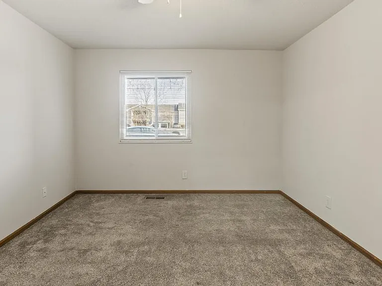 2213 Rockwood Dr — Photo 57