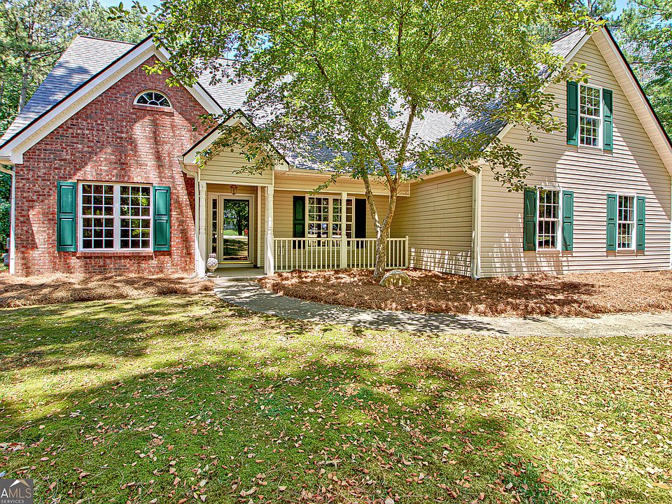 1st image of 325 Bartlett Dr