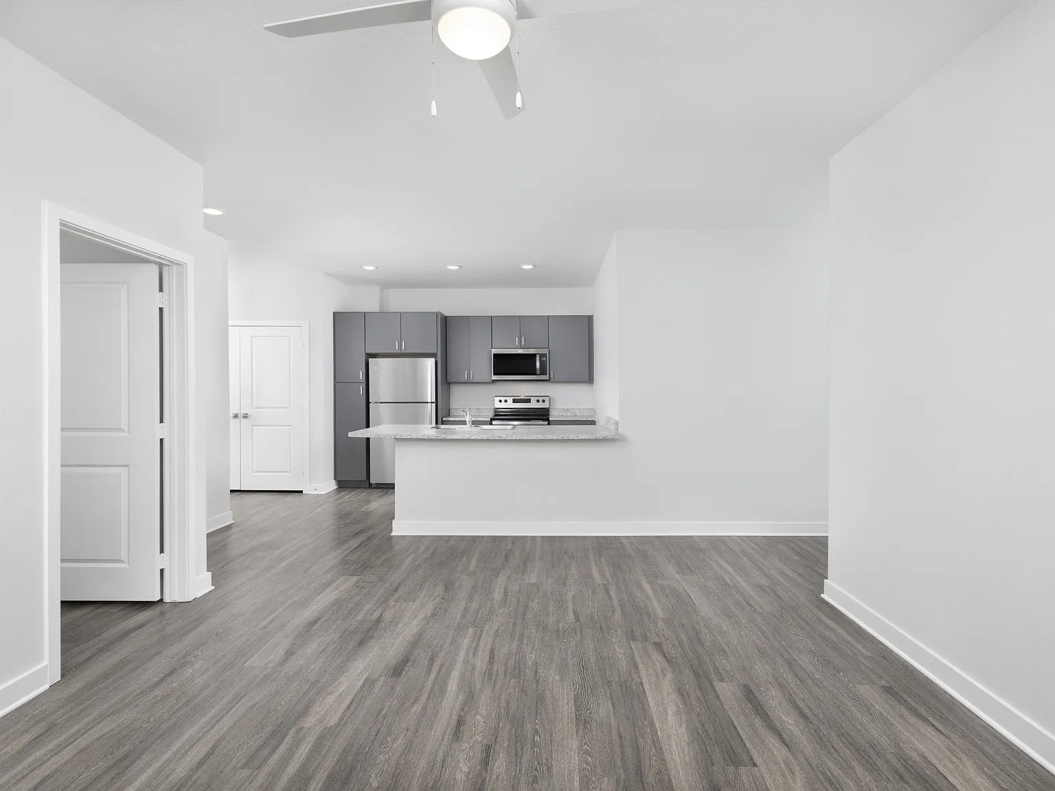 Jackson Palms — Photo 2