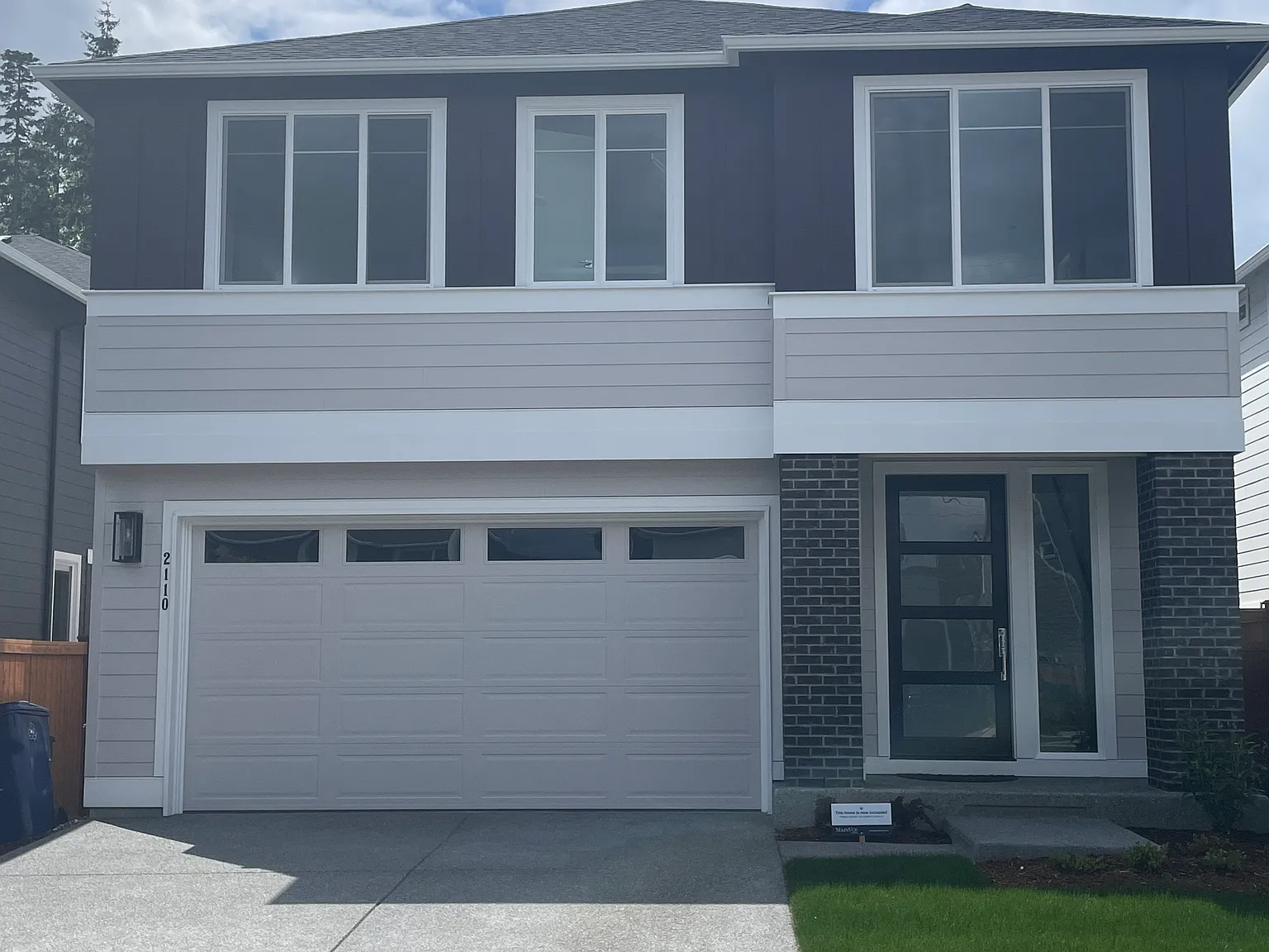 4 bed, 2.5 bath, 2480 sqft, $3,800 — Photo 3