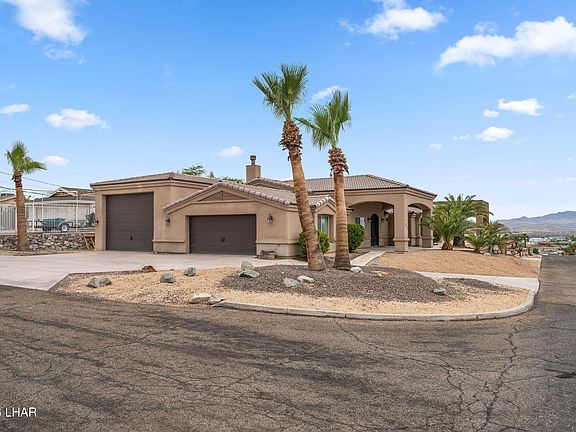 4th image of 2030 Cabana Dr