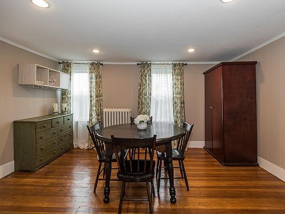 4th image of 8 Highland St #1