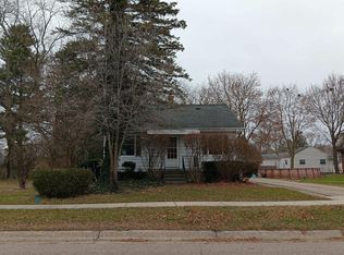 216 Luce Ave, Flushing, MI 48433
