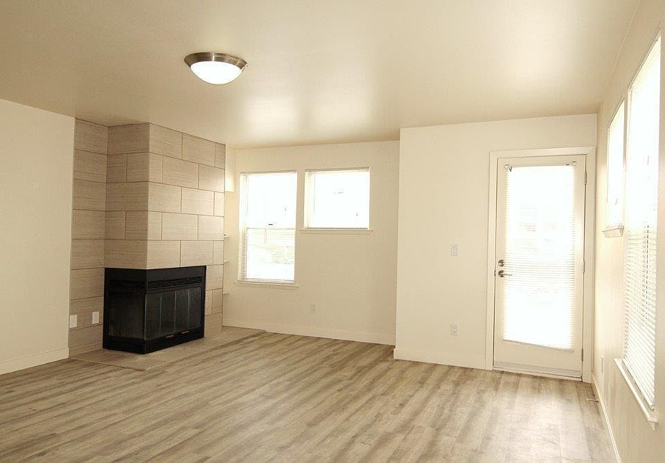 1st image of 6840 Oswego Pl NE #82