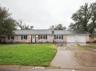 2406 10th Ave, Canyon, TX 79015