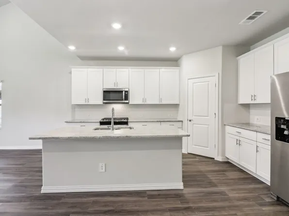 1355 Los Olmos Ln, Crandall, TX 75114