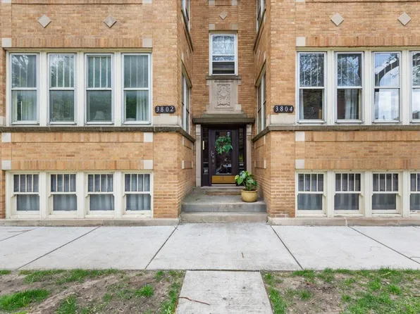 3802 N Hamilton Ave #2S, Chicago, IL 60618