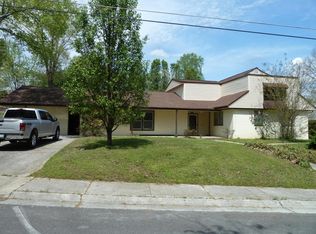 112 Quincy Ave, Oak Ridge, TN 37830