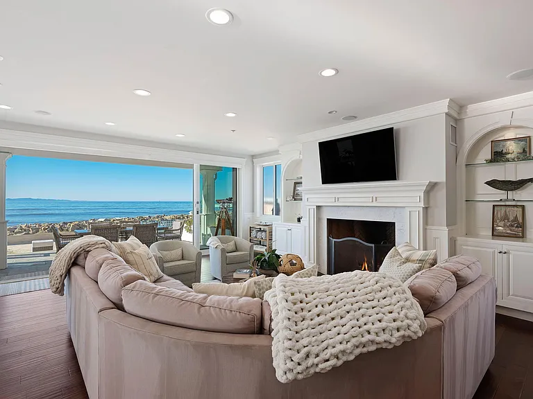 5458 Rincon Beach Park Dr — Photo 4