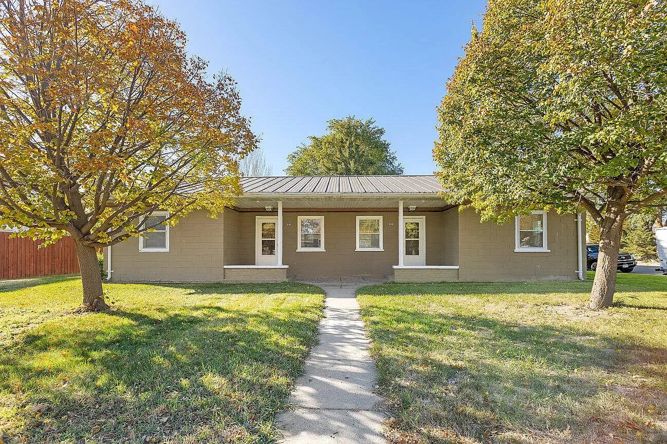 403 & 405 S Taylor Ave — Photo 1