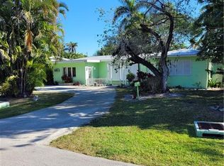 870 Forest AVE, NAPLES, FL 34102