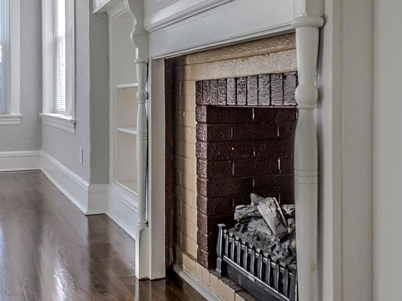 5th image of 6218 N Oakley Ave #2