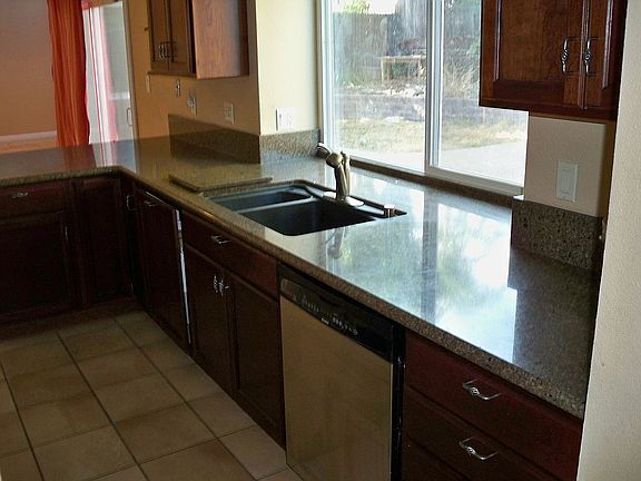 3rd image of 6717 Hillglen Way