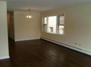 5006 Louise St APT 2, Skokie, IL 60077