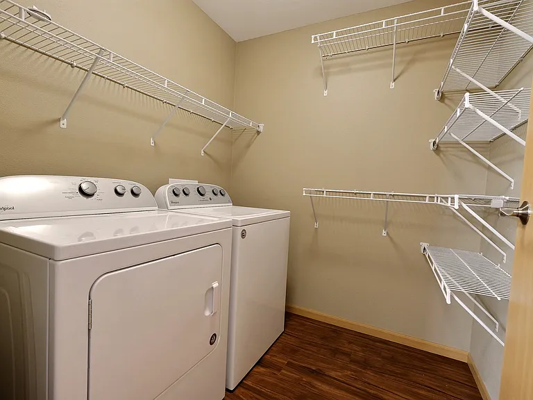 Fargo, ND Urban Plains Apartments | Laundry