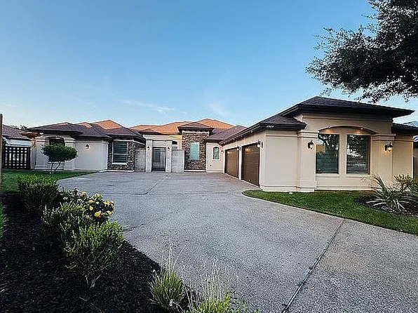 2624 Burgundy Loop, Laredo, TX 78045