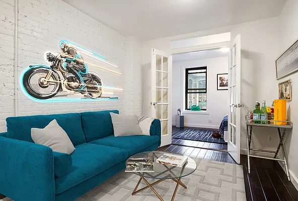 Rented by Compass | media 28