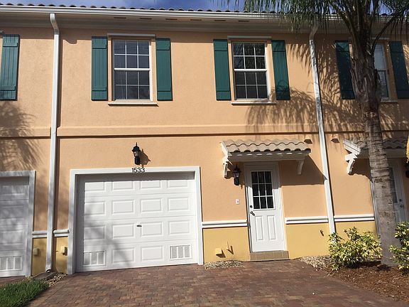 1 Car Garage in the rear