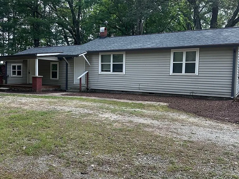 1054 Perimeter Rd — Photo 1