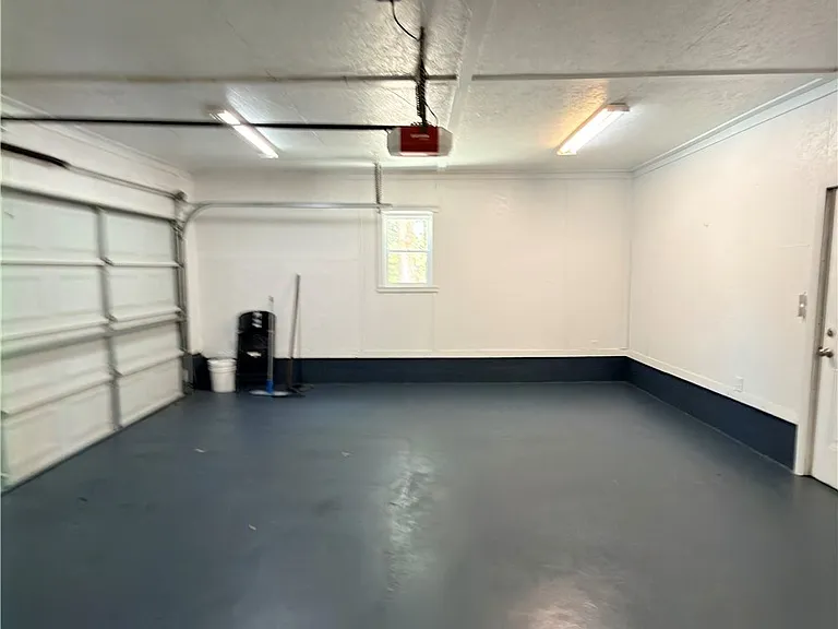 228 Eastwood Ave — Photo 23