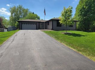 4505 Ranchview Ln N, Plymouth, MN 55446