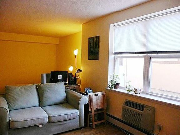 2nd image of 6902 Narrows Ave