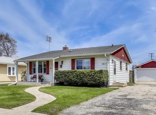 8417 19th Ave, Kenosha, WI 53143