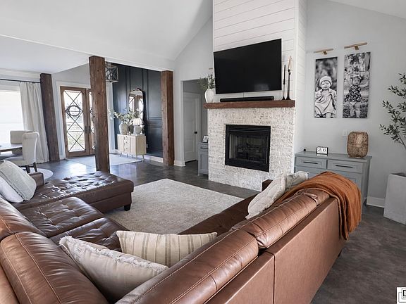 3rd image of 191 Chapel Hill Pl