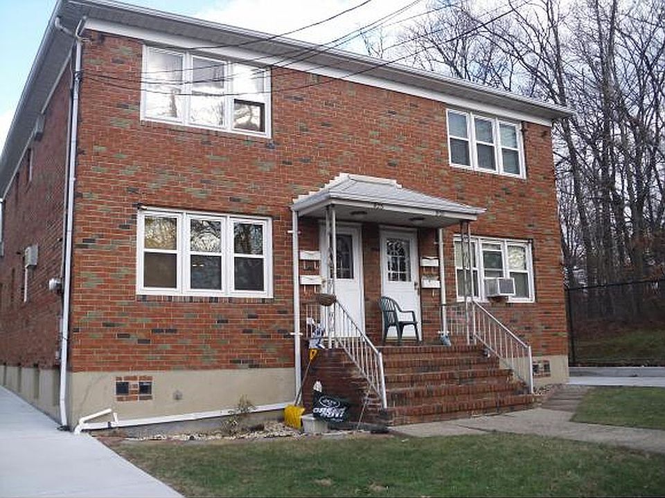 1st image of 923 Tompkins Ave