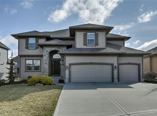 10817 S Theden St, Olathe, KS 66061