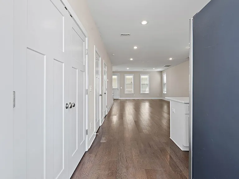 733 Mill Creek Meadow Dr — Photo 1