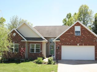 900 W Obermiller Rd, Columbia, MO 65202