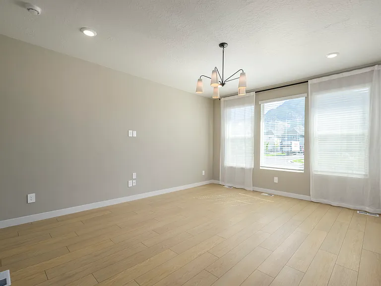 10019 N Featherstone Dr — Photo 4