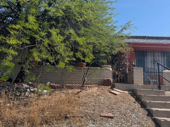 1852 W Caravelle Rd, Tucson, AZ 85713