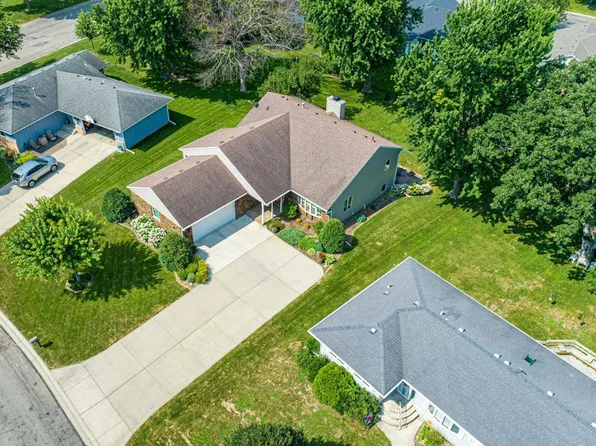 2170 Diablo Dr SE, Owatonna, MN 55060