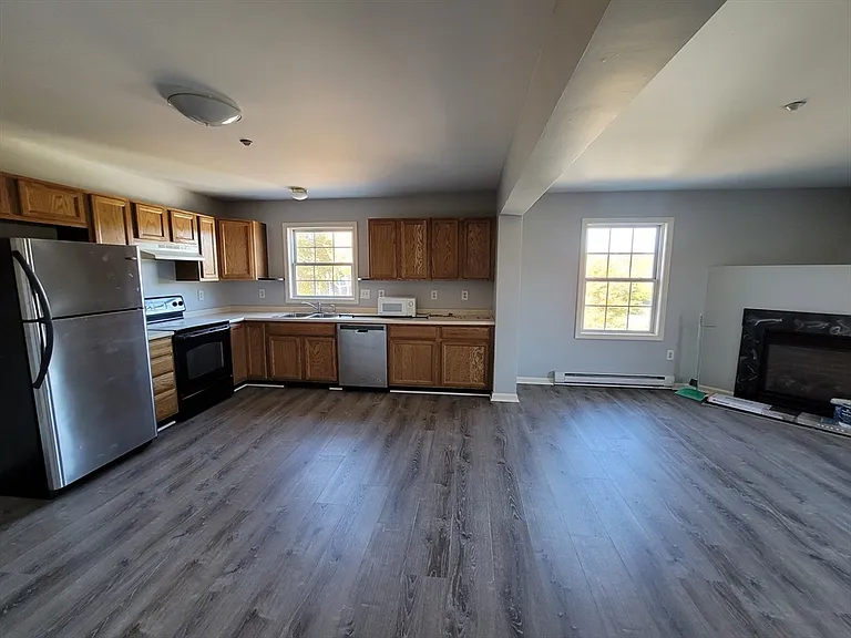 19 McDonald St #3 — Photo 9