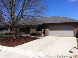 3132 Beaver Creek Ln, Springfield, IL 62712