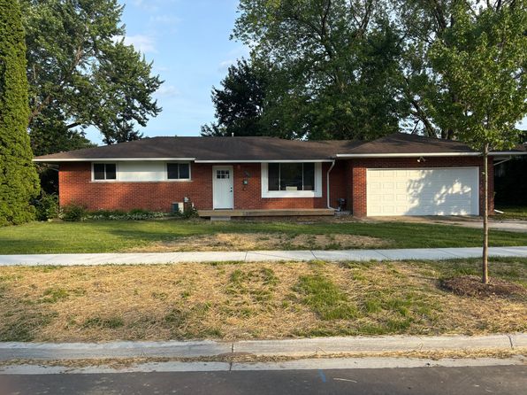 901 Briarwood Ln