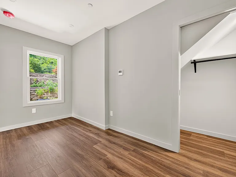 176 Hudson St #3 — Photo 11