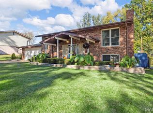 1946 Lone Pine Dr, Arnold, MO