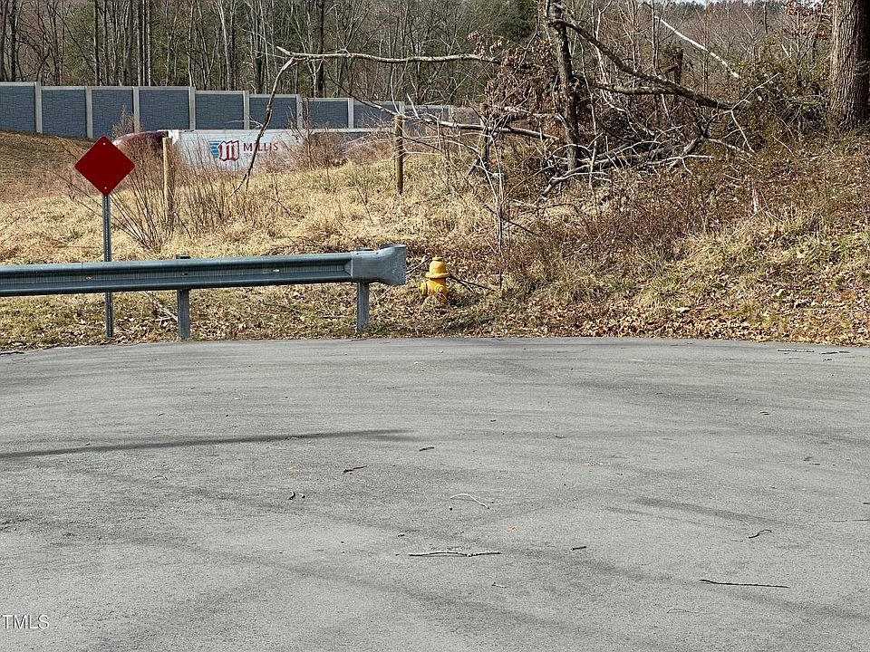 1st image of 4965 Lyman Rd #9