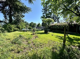 8243 NE Hancock St, Portland, OR 97220