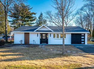 20 Starling Rd, Kendall Park, NJ 08824