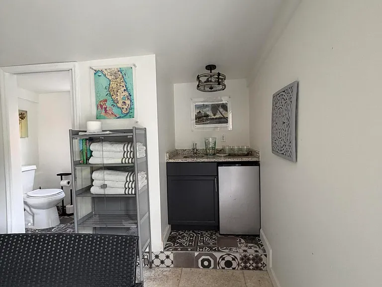 515 Ardmore Rd — Photo 27