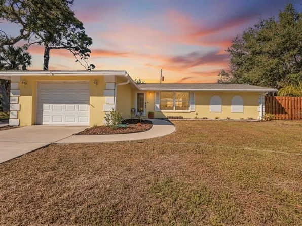 526 Grant Rd, Venice, FL 34293