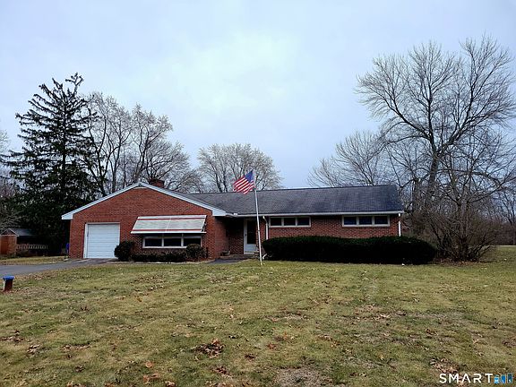 2nd image of 30 Broad Brook Road