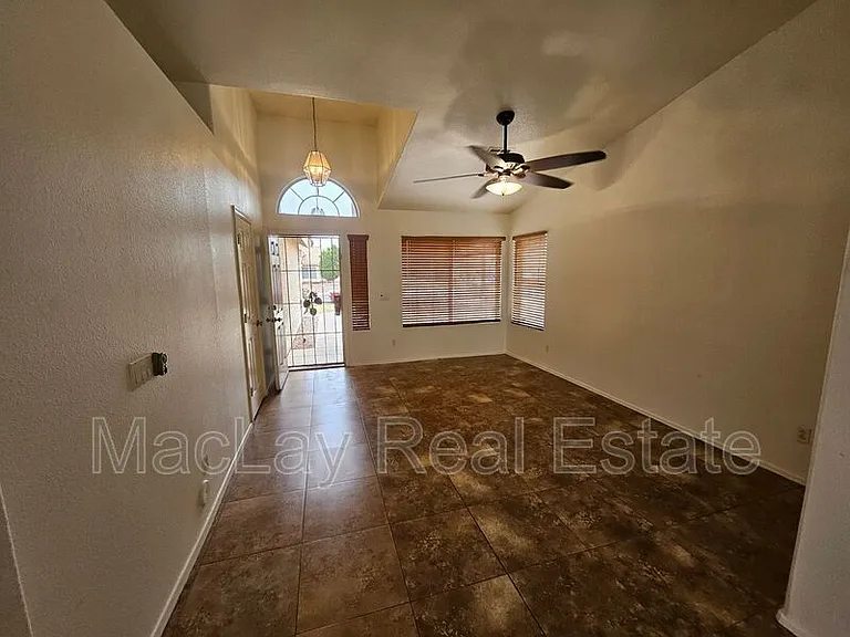 2193 E Brooks St — Photo 6